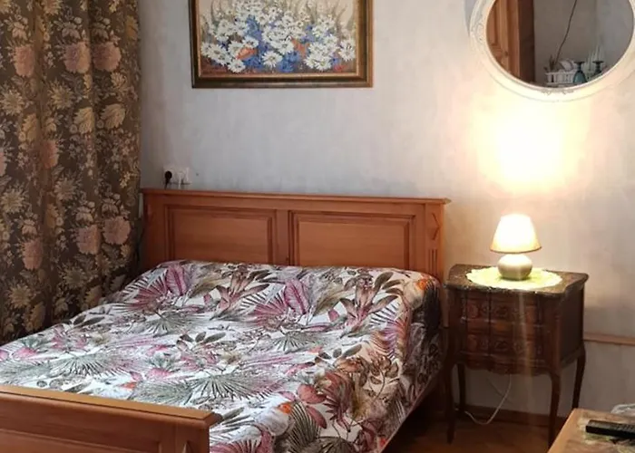 Netoli Parko * 팔랑가